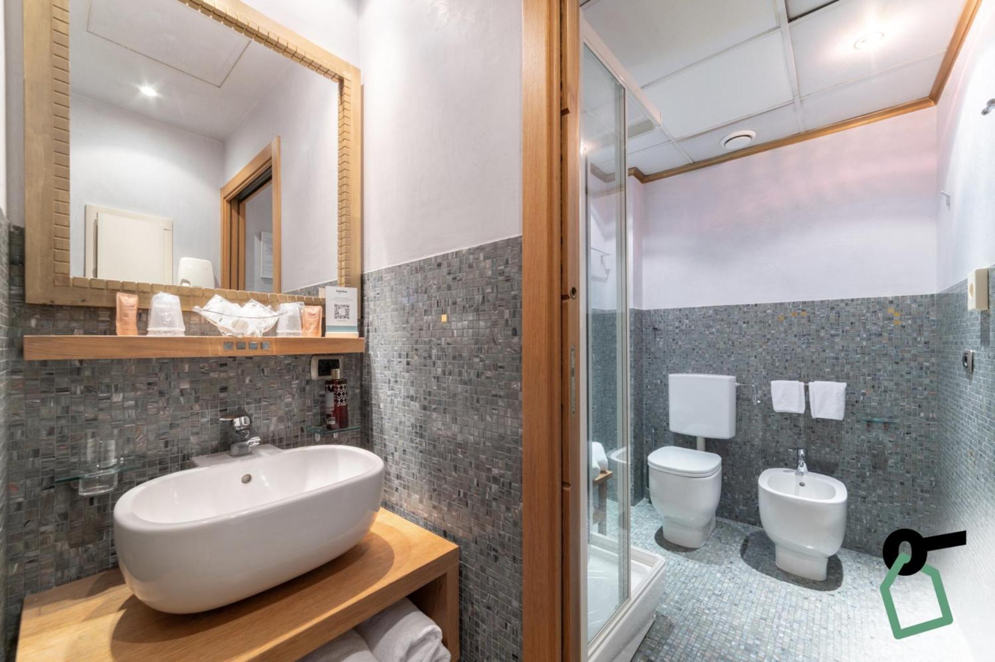 Hotiday Discovery - Residence Verona Luaran gambar