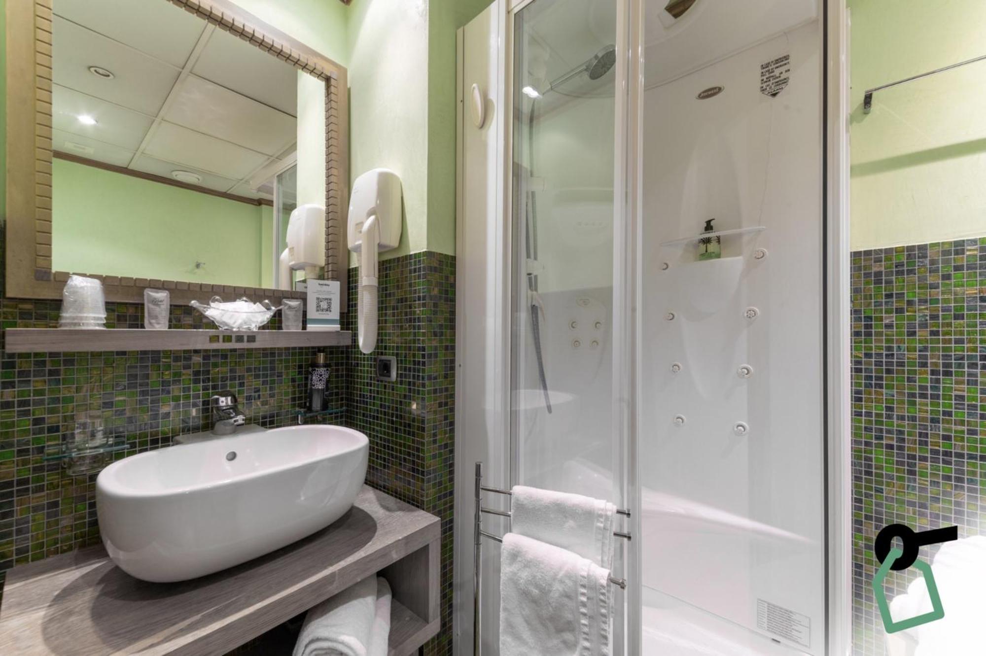 Hotiday Discovery - Residence Verona Luaran gambar
