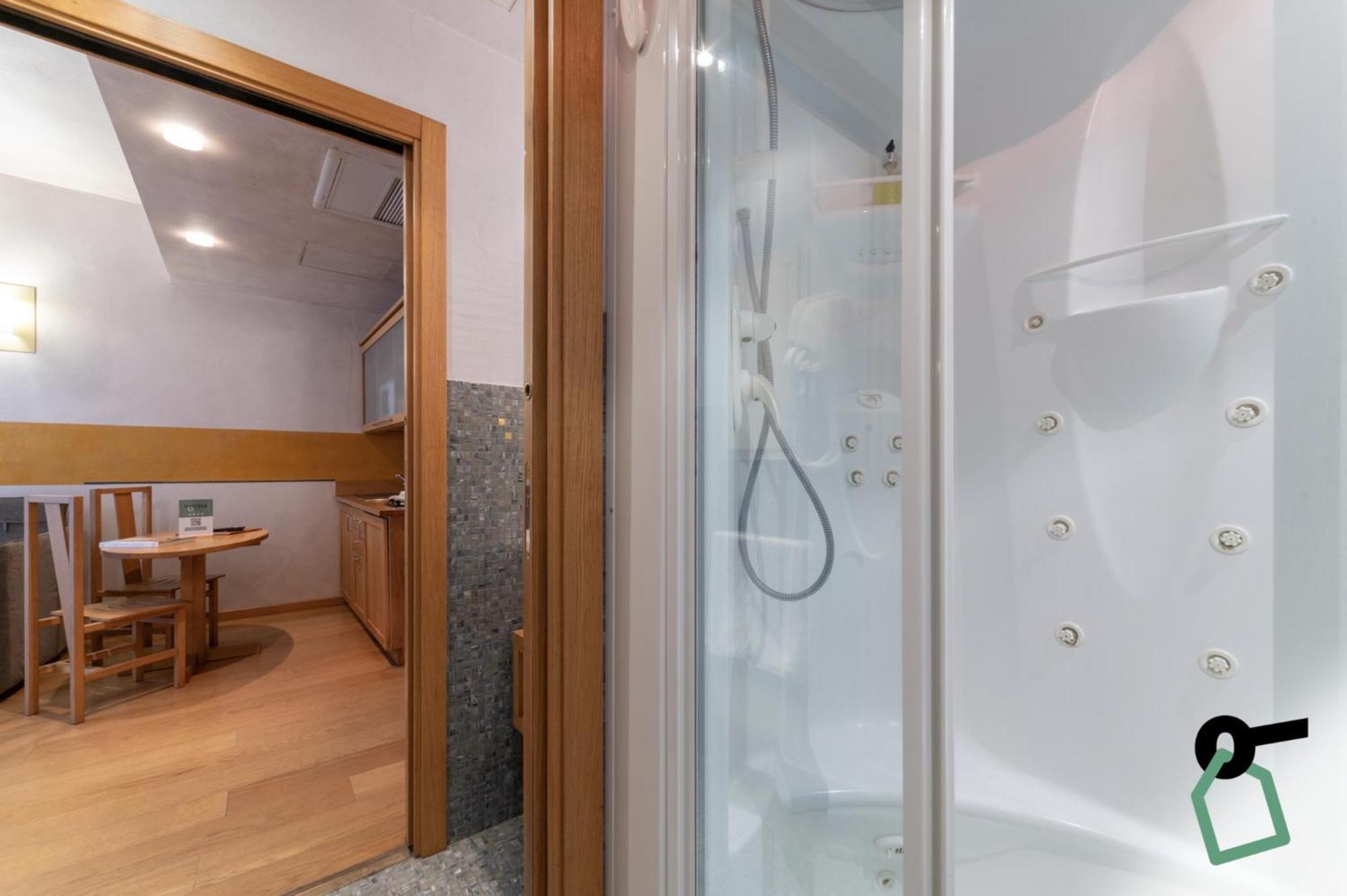 Hotiday Discovery - Residence Verona Luaran gambar